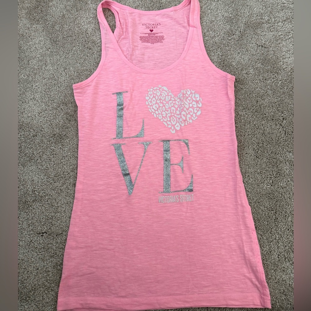 Victoria’s Secret tank top | pink | LOVE